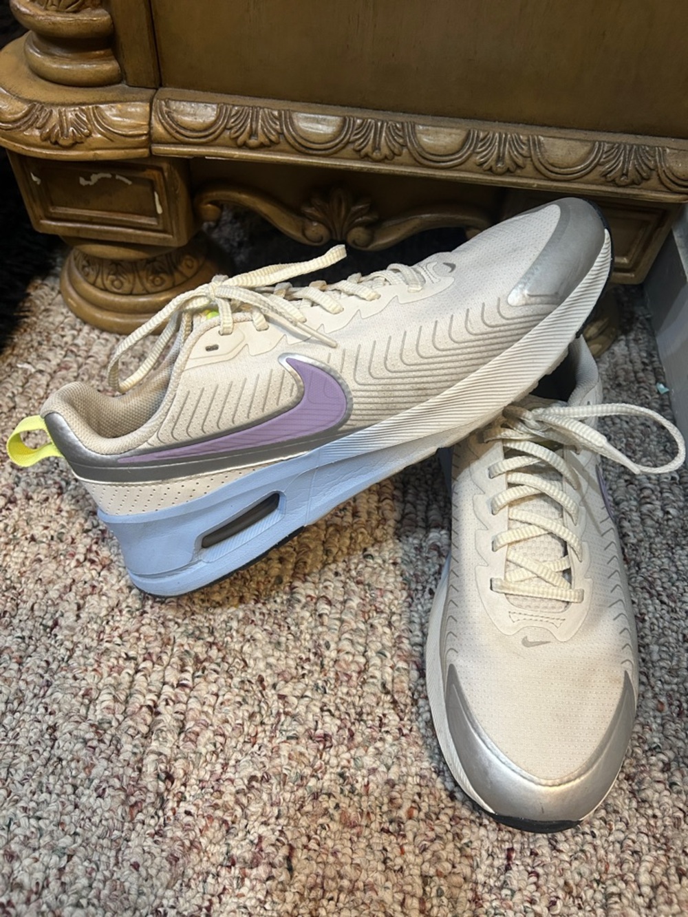 Nike AirMax En Women's Sneakers